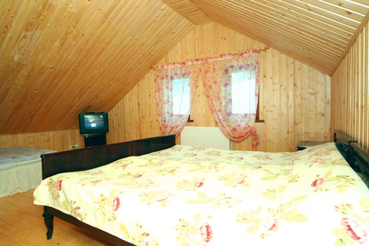 Гостьовий Дім Tauer Tatariw Exterior foto