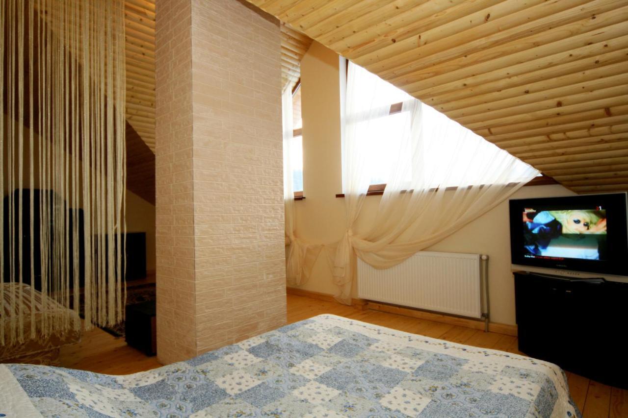 Гостьовий Дім Tauer Tatariw Exterior foto